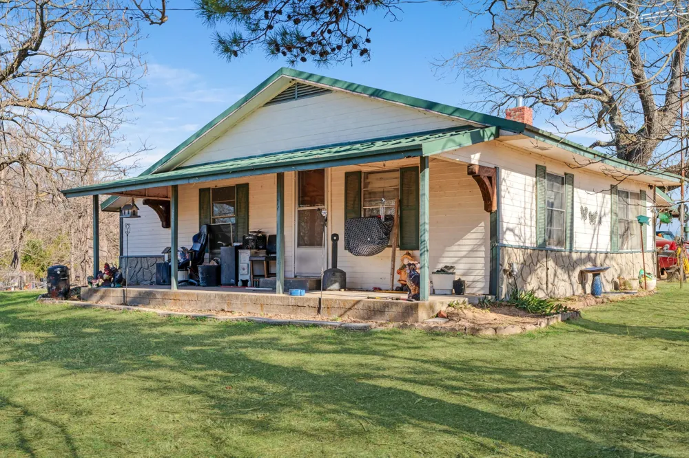 4060 CR 36220 Sumner, TX 75486
