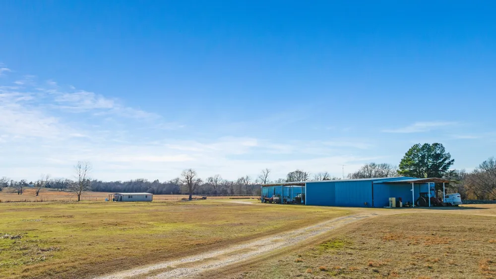 4060 CR 36220 Sumner, TX 75486