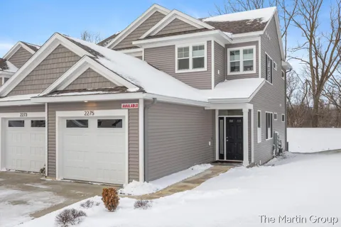 2247 Watertown Way NE