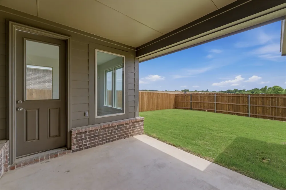 3506 Helena Street Gainesville, TX 76240