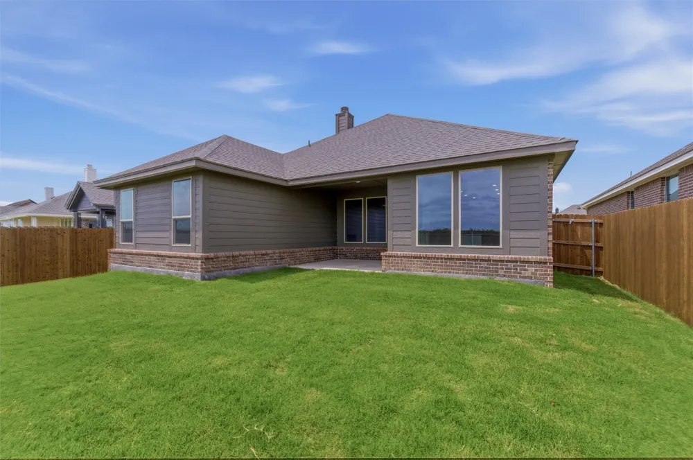 3506 Helena Street Gainesville, TX 76240
