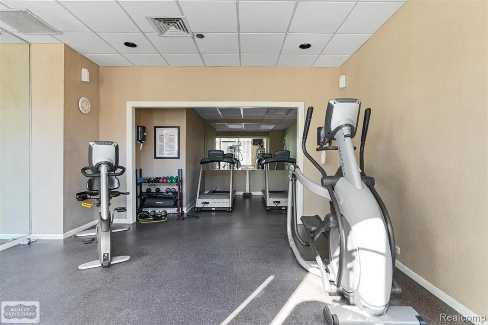 5000 Town Center Southfield City, MI 48075