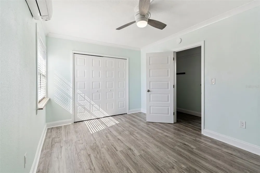 1733 BAYOU GRANDE BOULEVARD NE St Petersburg, FL 33703