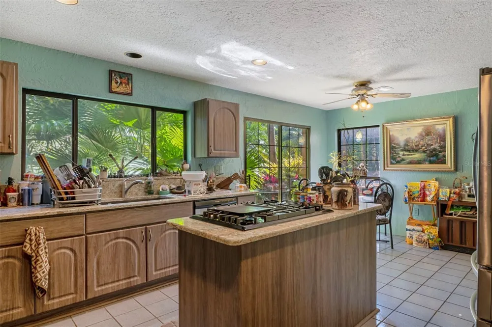 Address Not Shown Okahumpka, FL 34762