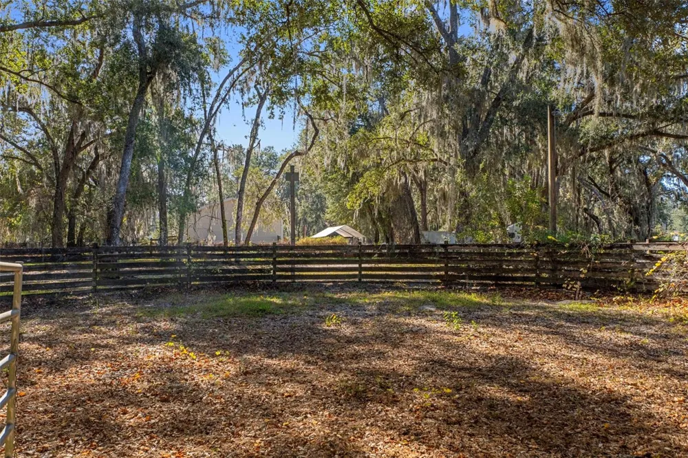Address Not Shown Okahumpka, FL 34762
