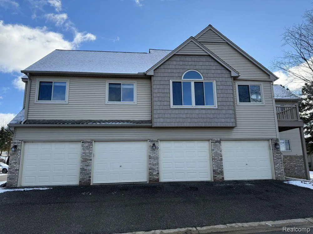738 S Milford Road Milford Village, MI 48381