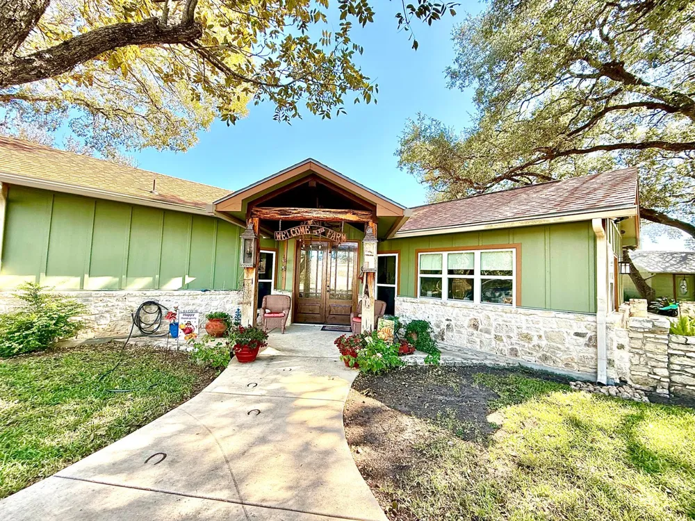 2425 Quail Foot Street San Antonio, TX 78253