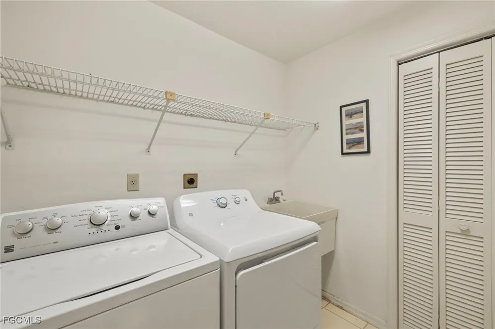 Arvine Circle Fort Myers, FL 33919