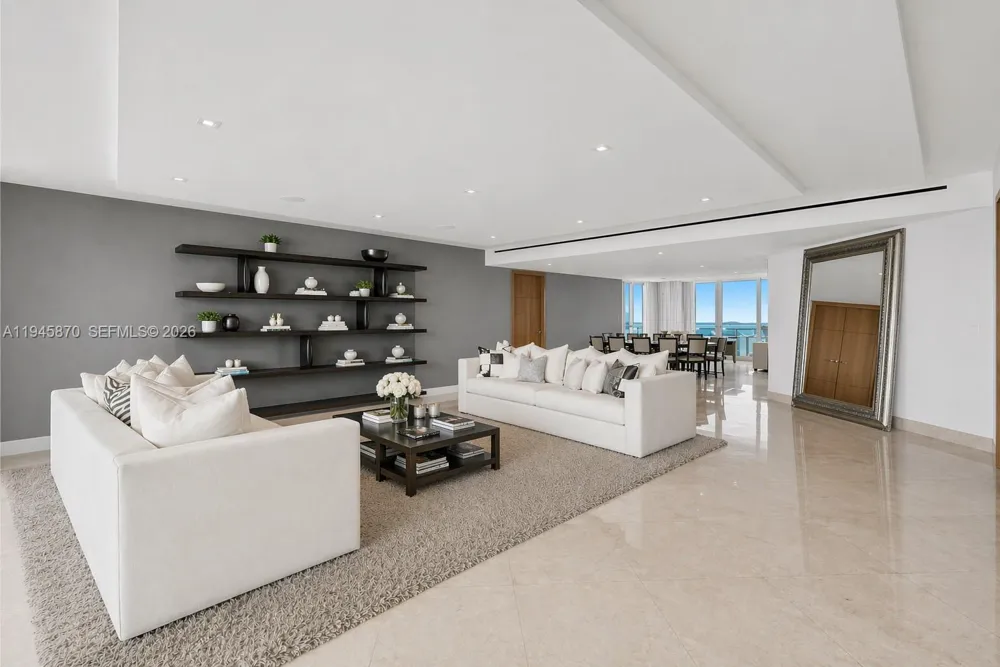 1643 Brickell Ave #3904 Miami, FL 33129
