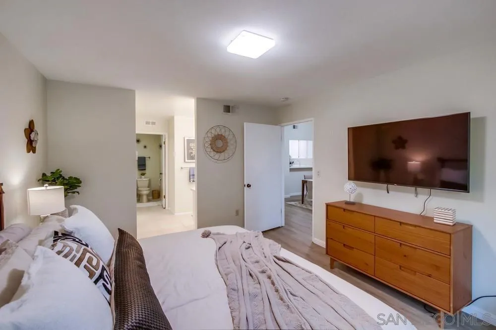 12242 Paseo Lucido #C San Diego, CA 92128