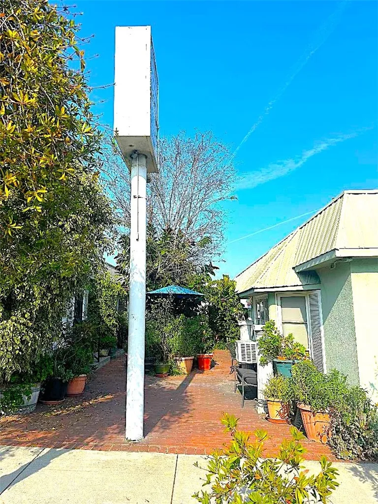 947 Manhattan Beach Manhattan Beach, CA 90266
