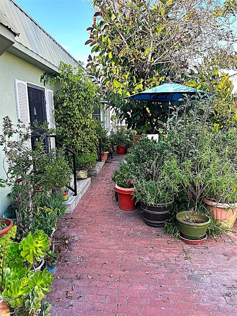 947 Manhattan Beach Manhattan Beach, CA 90266