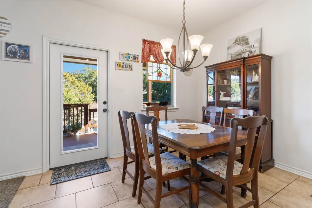 1193 Persimmon Pass Fischer, TX 78623