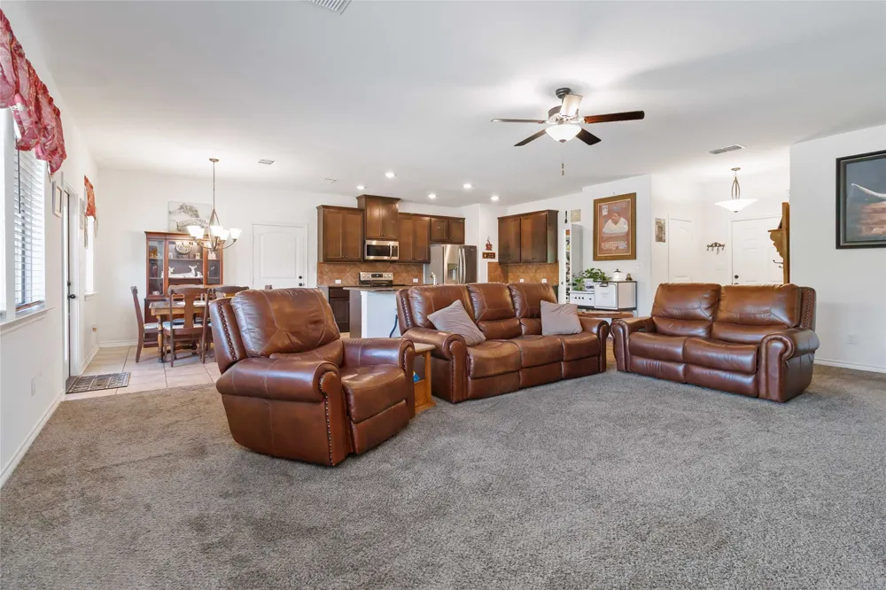 1193 Persimmon Pass Fischer, TX 78623