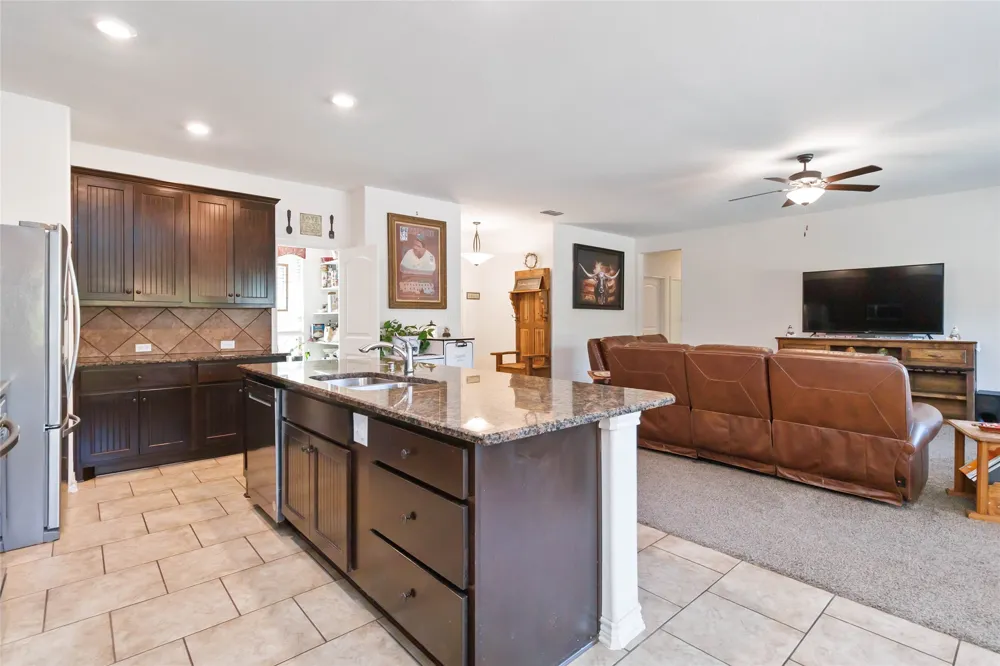 1193 Persimmon Pass Fischer, TX 78623