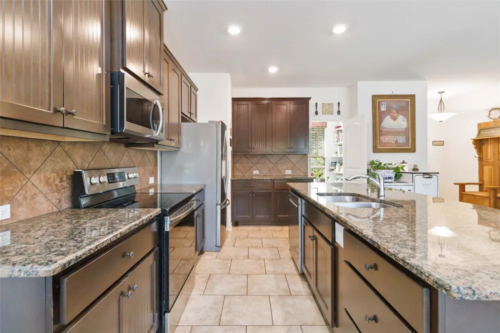 1193 Persimmon Pass Fischer, TX 78623