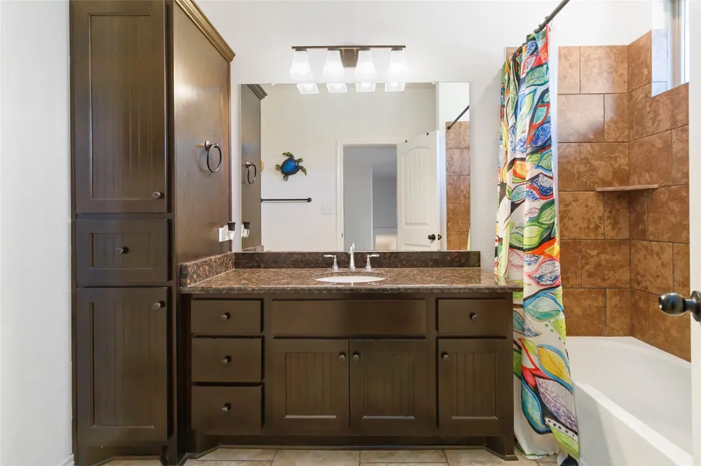 1193 Persimmon Pass Fischer, TX 78623
