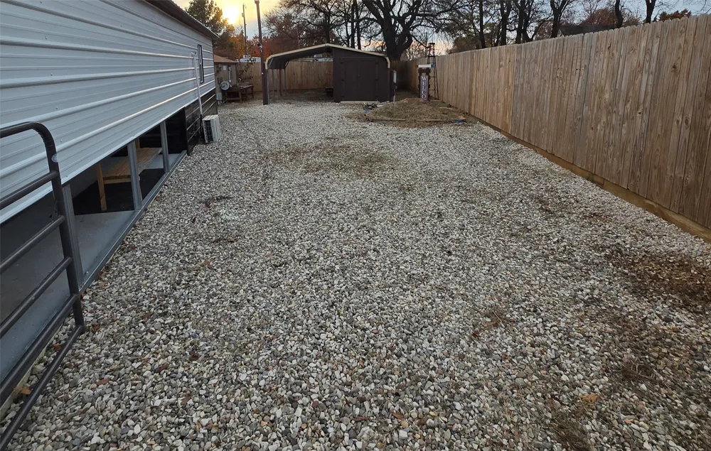 121 Arrowhead Quitman, TX 75783