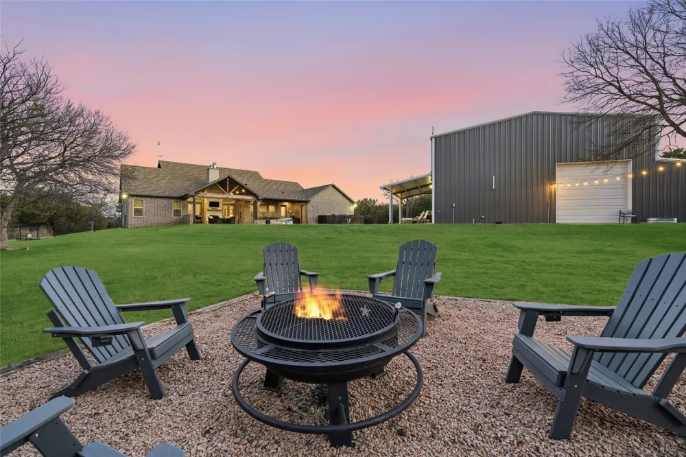 18503 Wortham Bend Road China Spring, TX 76633