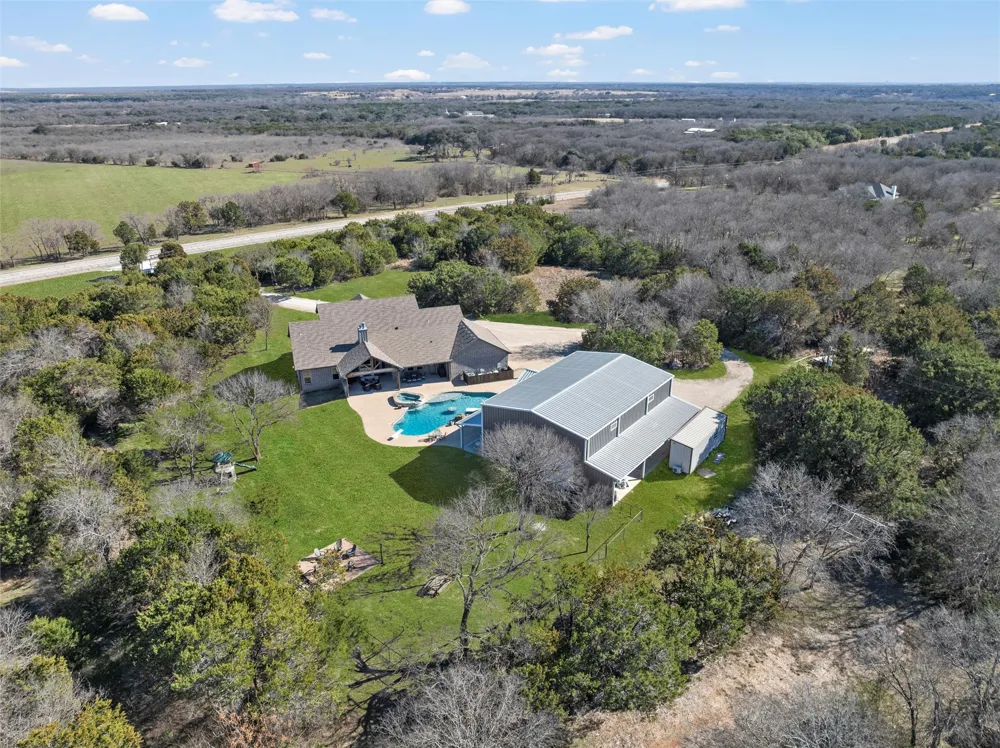 18503 Wortham Bend Road China Spring, TX 76633