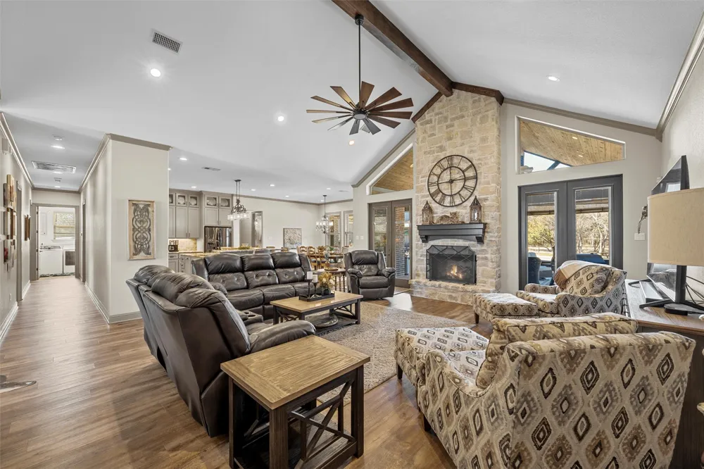 18503 Wortham Bend Road China Spring, TX 76633