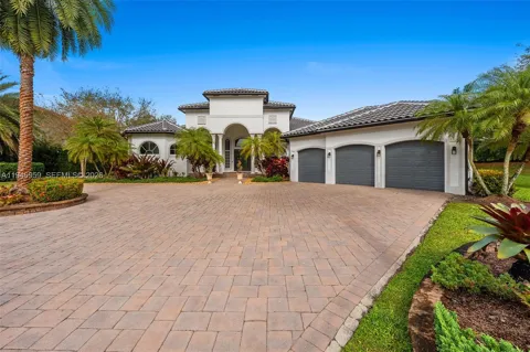 12401 Stonebrook Cir