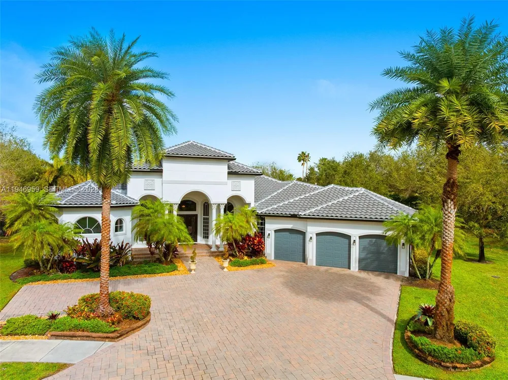 12401 Stonebrook Cir Davie, FL 33330