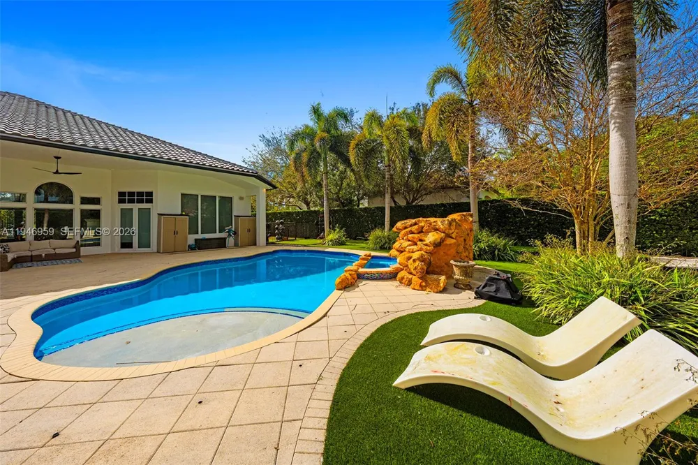 12401 Stonebrook Cir Davie, FL 33330