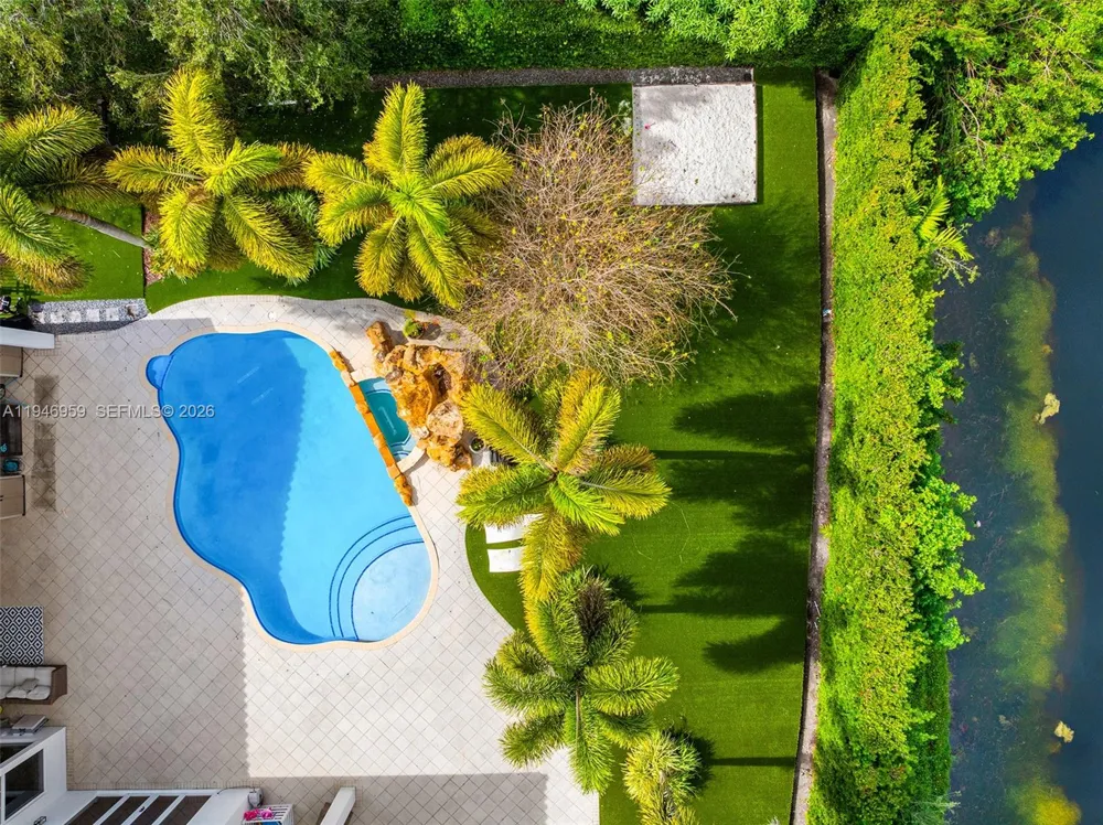 12401 Stonebrook Cir Davie, FL 33330