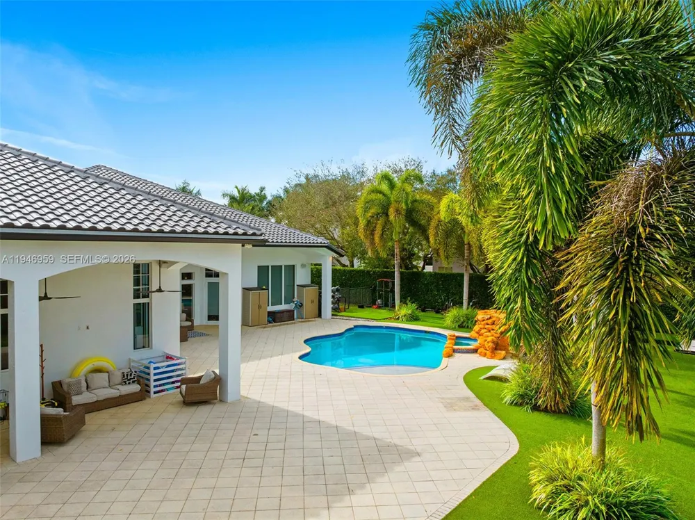 12401 Stonebrook Cir Davie, FL 33330