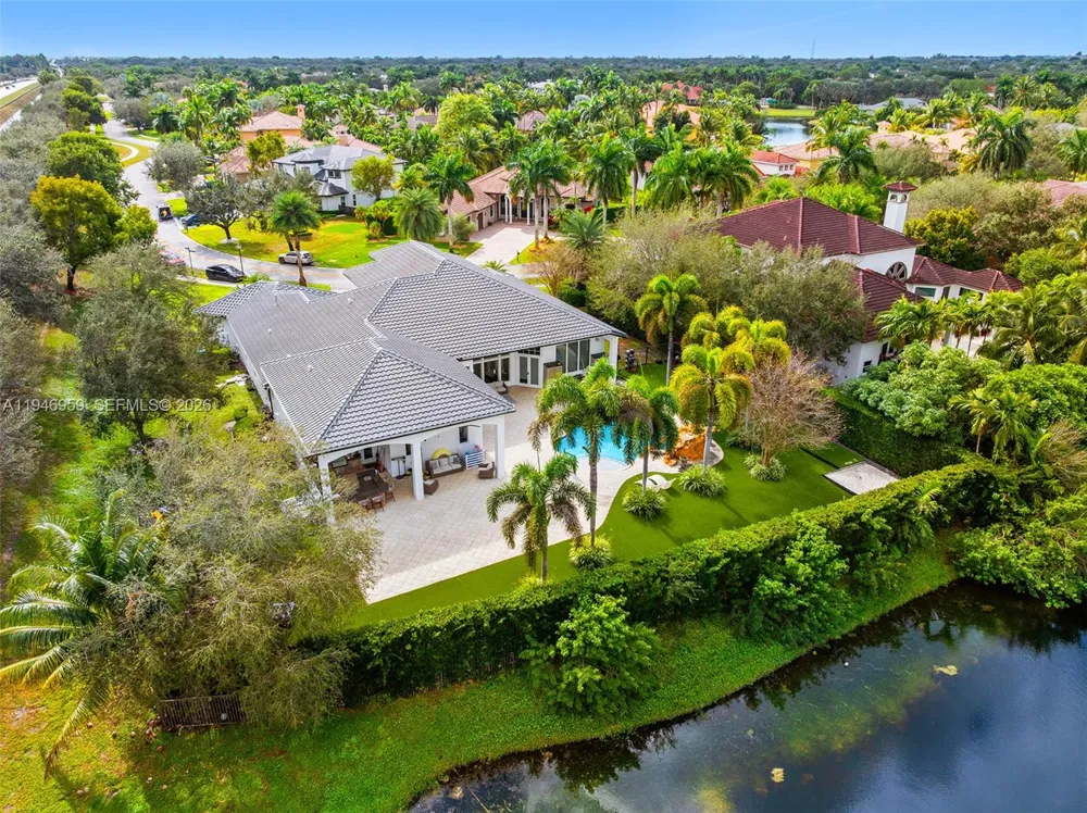 12401 Stonebrook Cir Davie, FL 33330