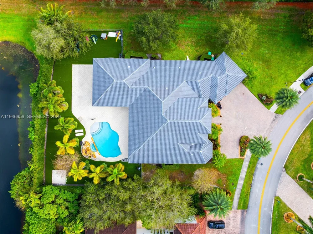 12401 Stonebrook Cir Davie, FL 33330