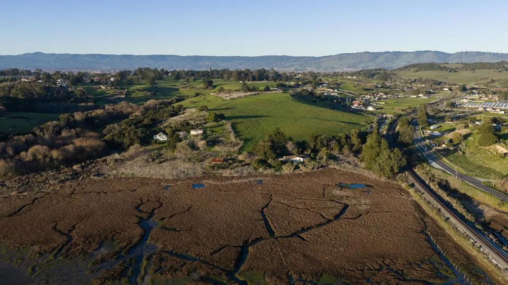 967 Salinas Road Royal Oaks, CA 95076