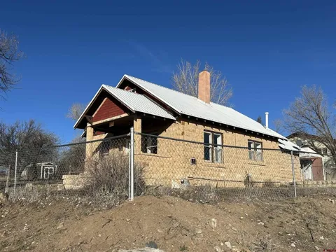 281 Fox Street