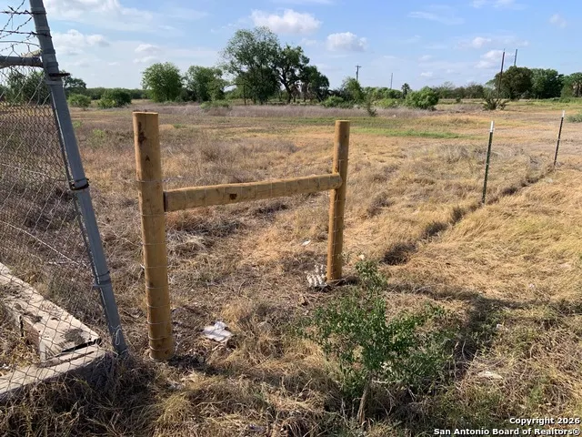 11696 S State Highway 16 San Antonio, TX 78224