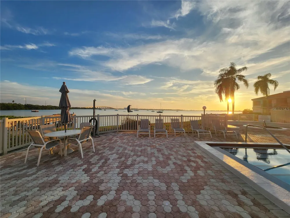 6361 BAHIA DEL MAR BOULEVARD #104 St Petersburg, FL 33715