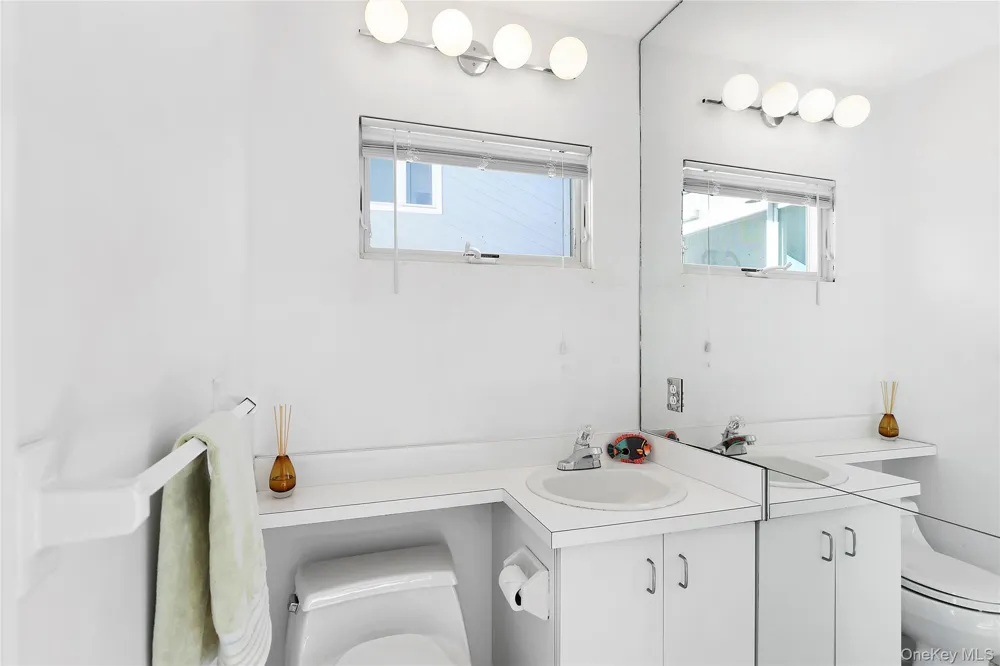 32 Dune Westhampton Beach, NY 11978