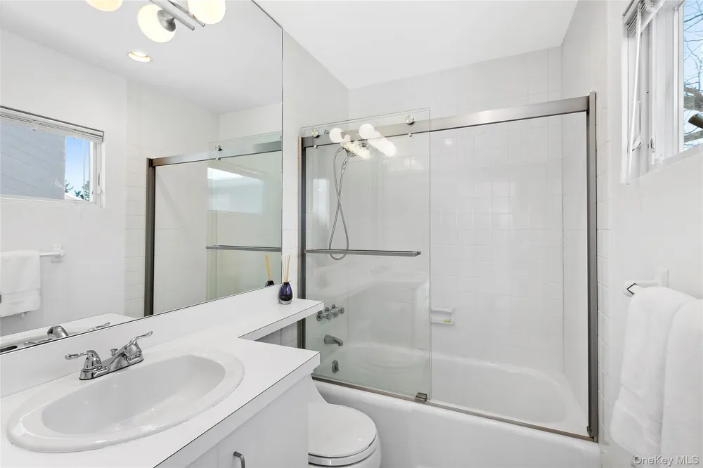 32 Dune Westhampton Beach, NY 11978