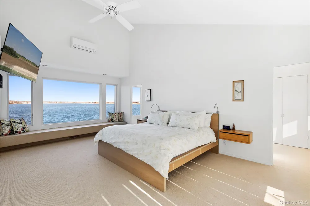 32 Dune Westhampton Beach, NY 11978