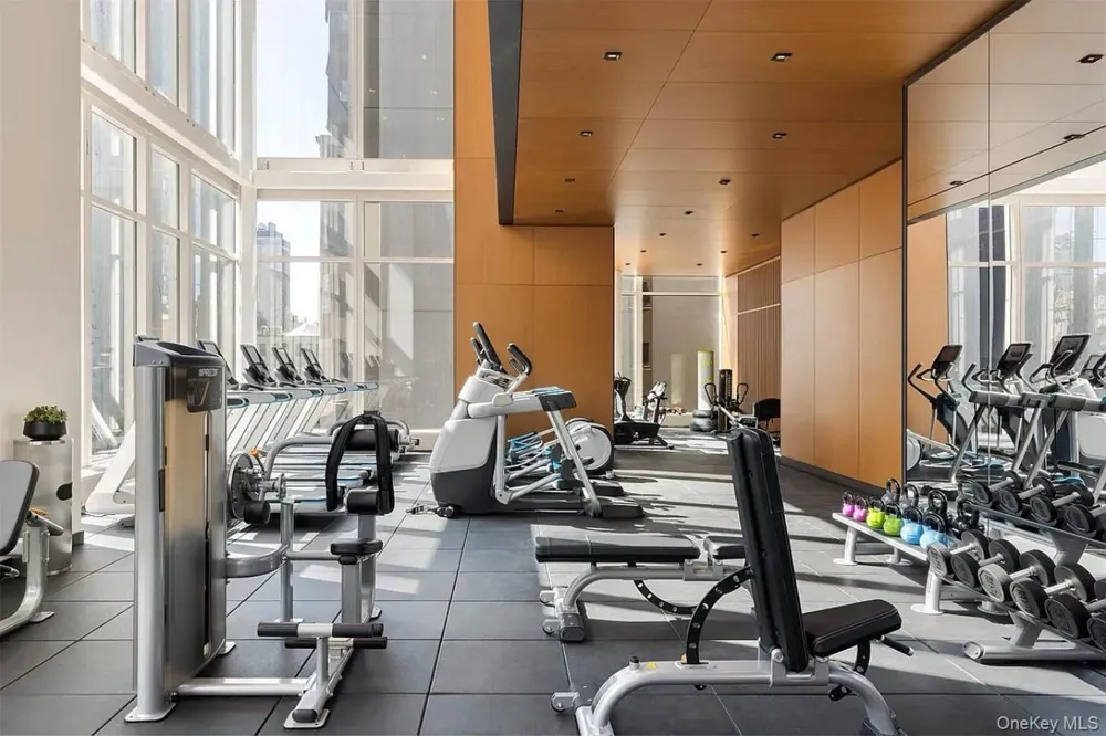 15 E 30th Street #17E New York (Manhattan), NY 10016