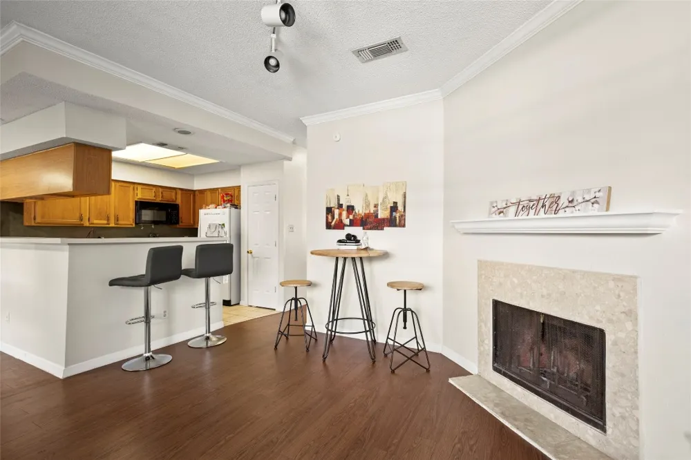 915 W 23rd Street #208 Austin, TX 78705