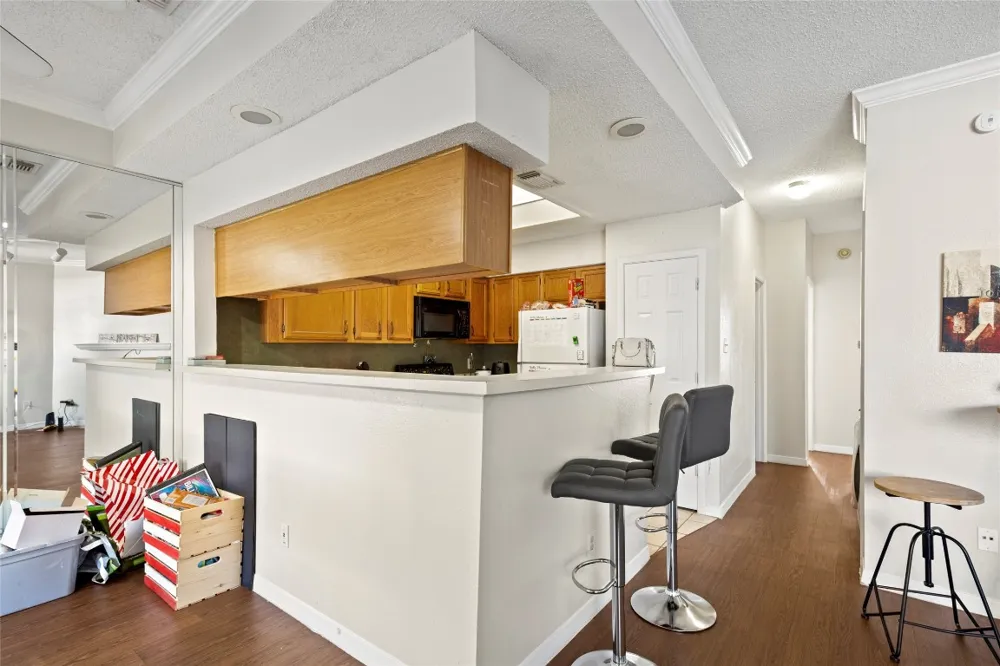 915 W 23rd Street #208 Austin, TX 78705
