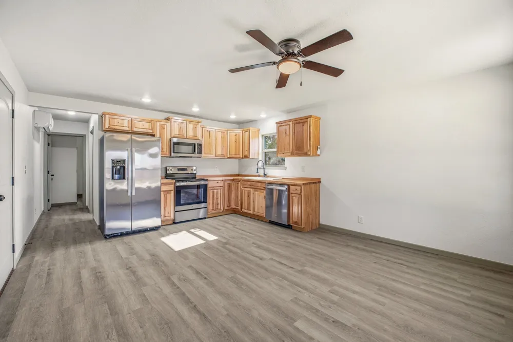 483 Private Road 729 Bluff Dale, TX 76433