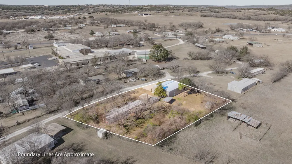 483 Private Road 729 Bluff Dale, TX 76433