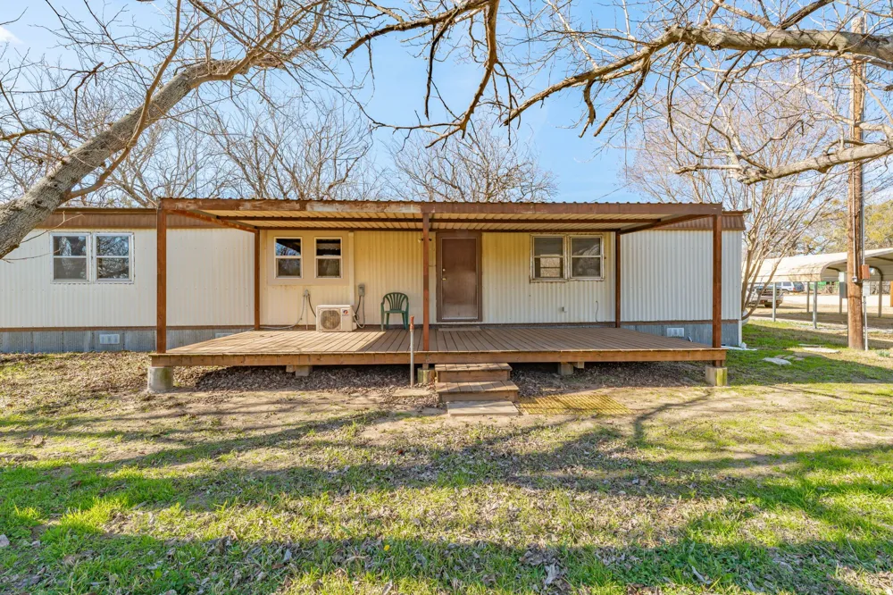 483 Private Road 729 Bluff Dale, TX 76433