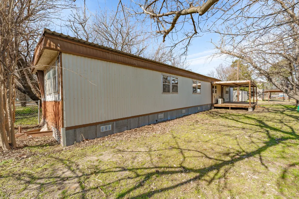 483 Private Road 729 Bluff Dale, TX 76433