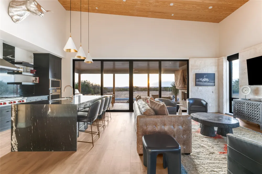 5579 County Road 2013 Glen Rose, TX 76690