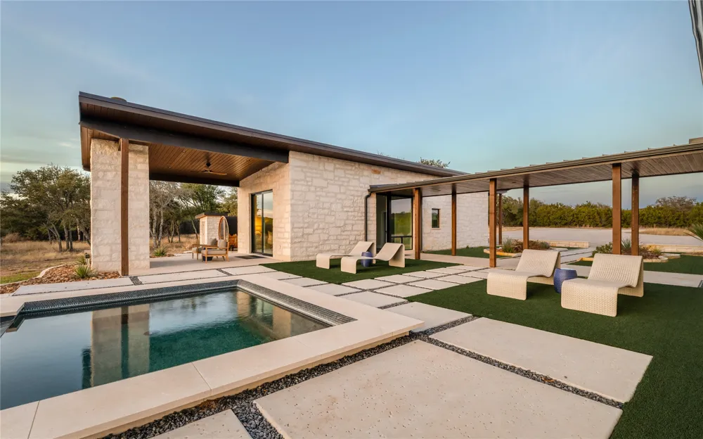 5579 County Road 2013 Glen Rose, TX 76690
