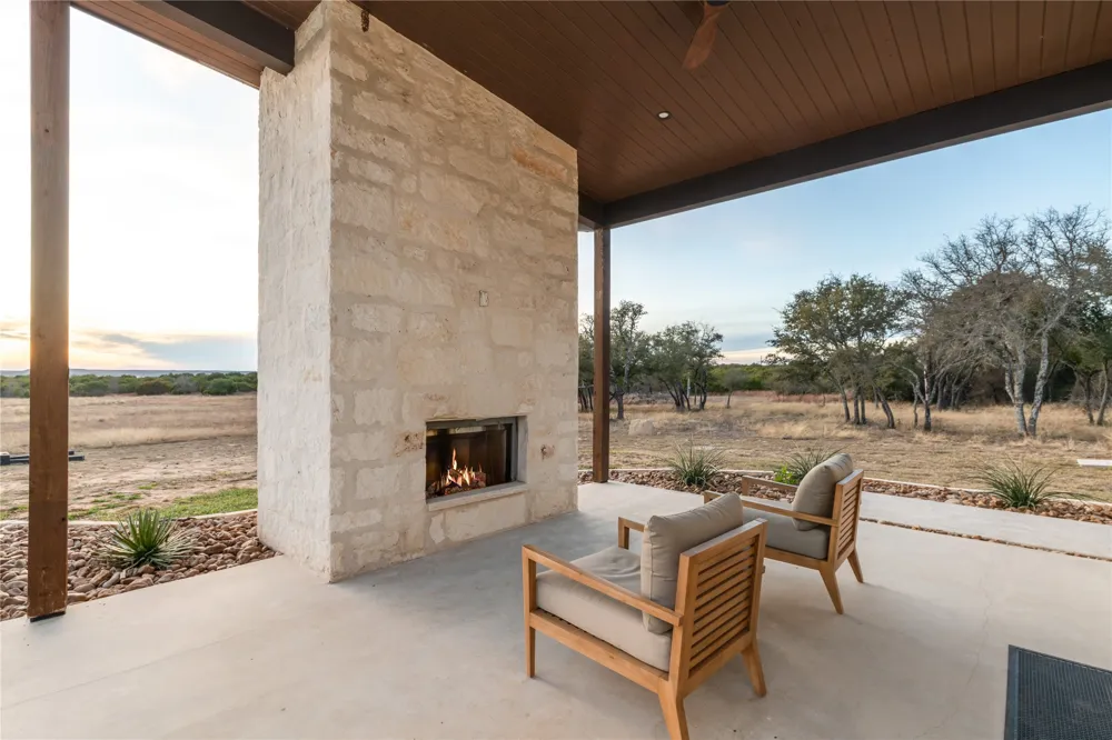 5579 County Road 2013 Glen Rose, TX 76690