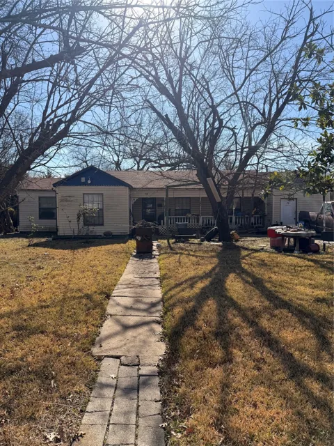114 E Park Place Drive